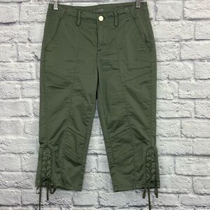 WHITE HOUSE BLACK MARKET SAGE GREEN CROP PANTS SIZE 2